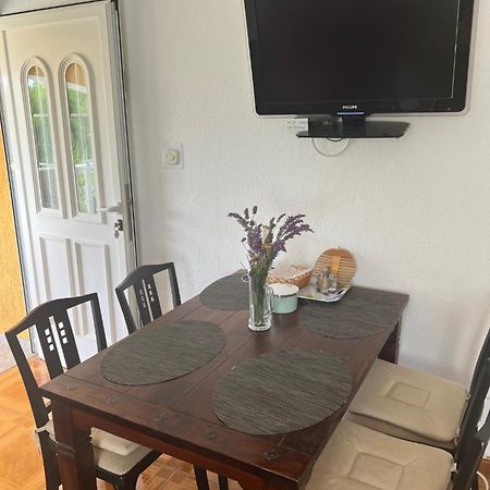 Apartmani Anna Vir Exterior foto